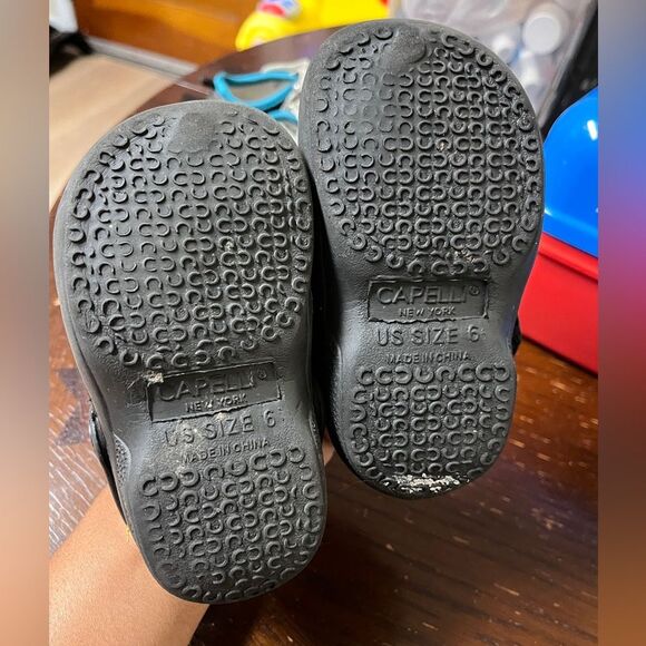 Lot Toddler Oshkosh Sandals Capelli Clogs Sz 6 - Picture 7 of 7